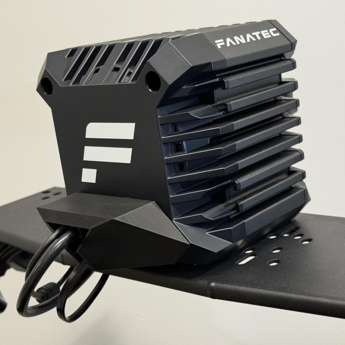 Osłona kabli do bazy Fanatec CSL DD