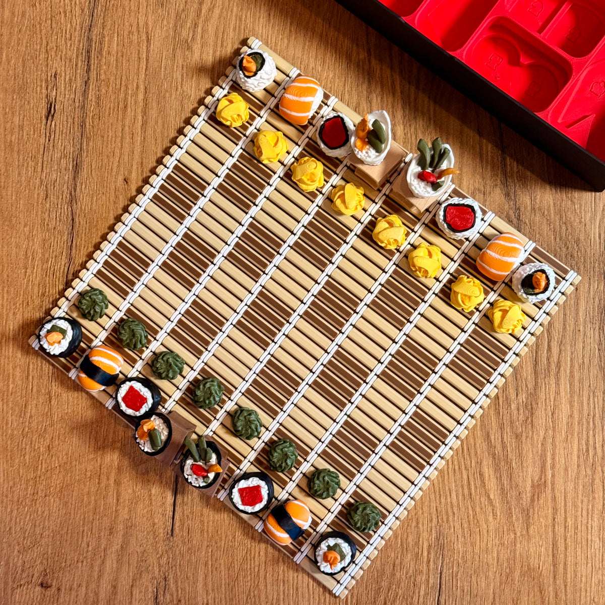 Szachy Sushi - Zestaw Szachowy w Pudełku Bento